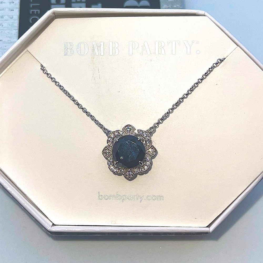 Sterling club necklace